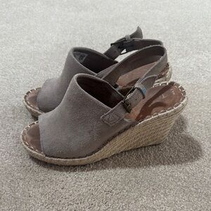 Toms Tan Wedge Shoes